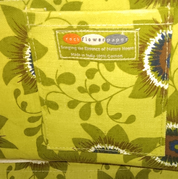 Rock Flower Paper Floral Green Tote Bag - Picture 4 of 7